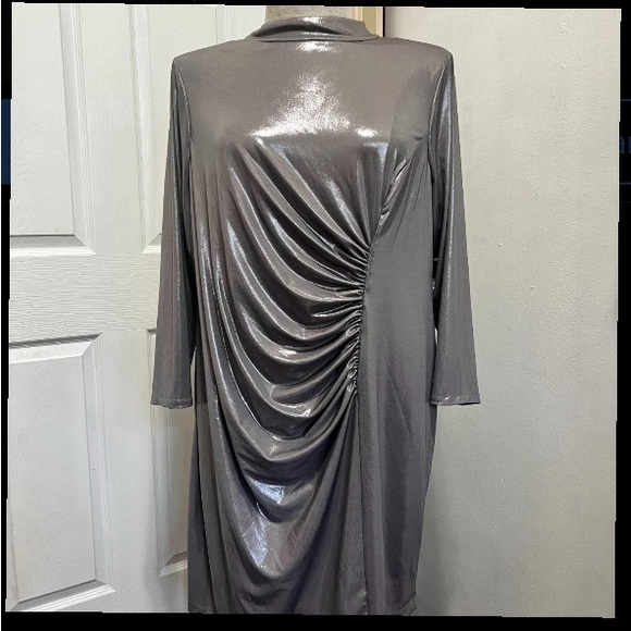 NWT - Vince Camuto Dress For Women Plus Size - Silver shoulder pads - Picture 1 of 3